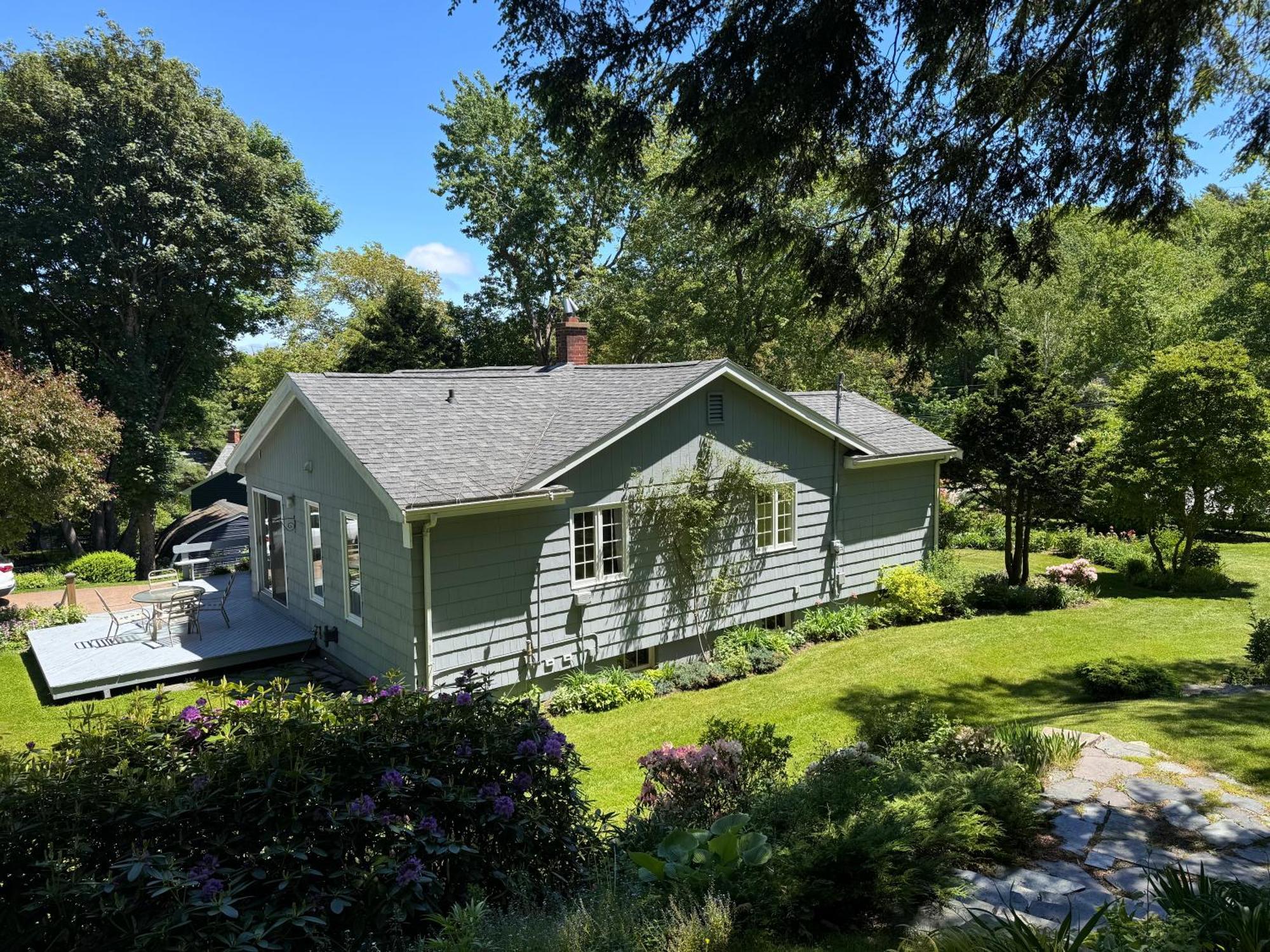 Nostalgic Enchanting Home Halifax Exterior photo