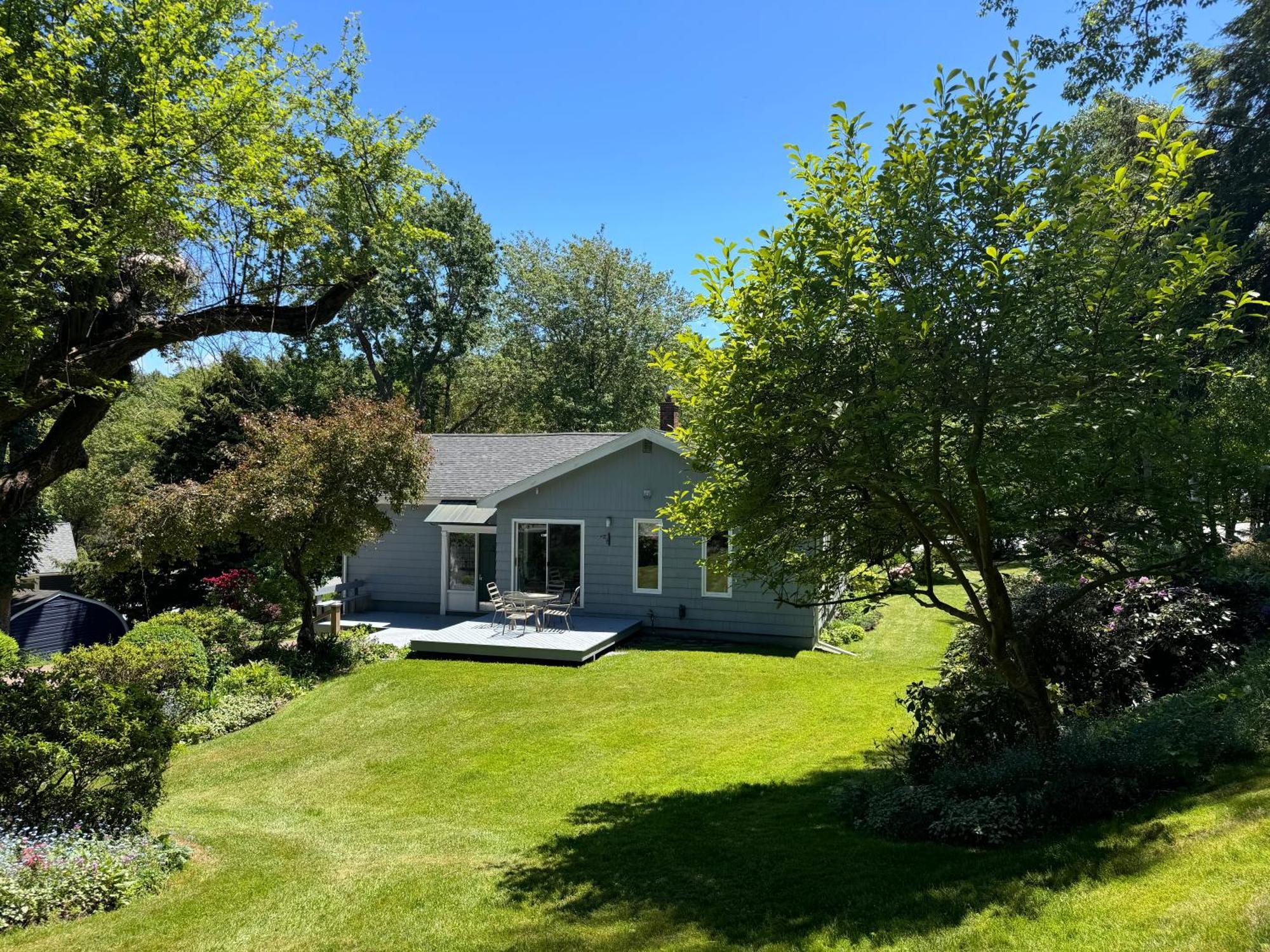 Nostalgic Enchanting Home Halifax Exterior photo