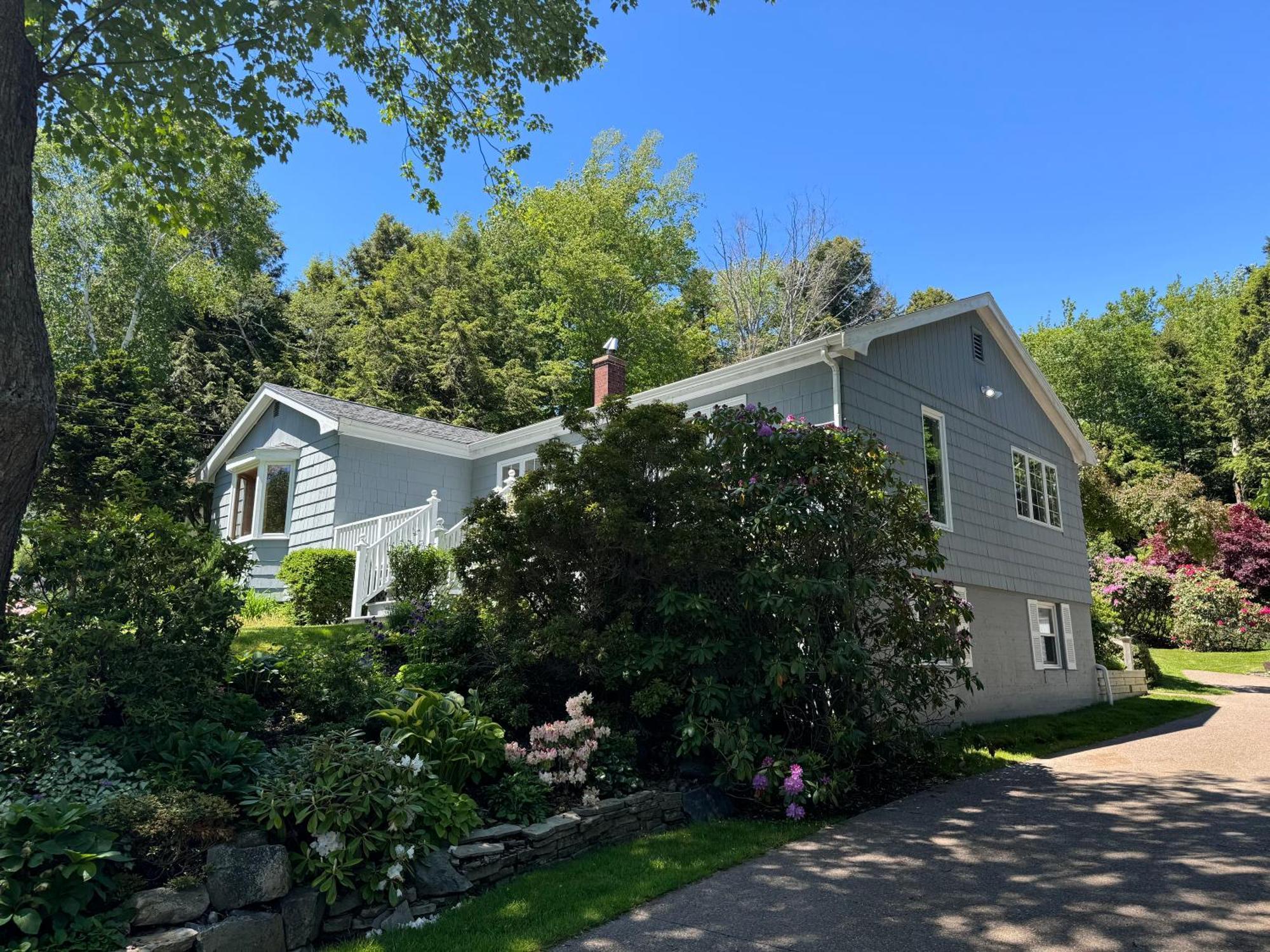 Nostalgic Enchanting Home Halifax Exterior photo